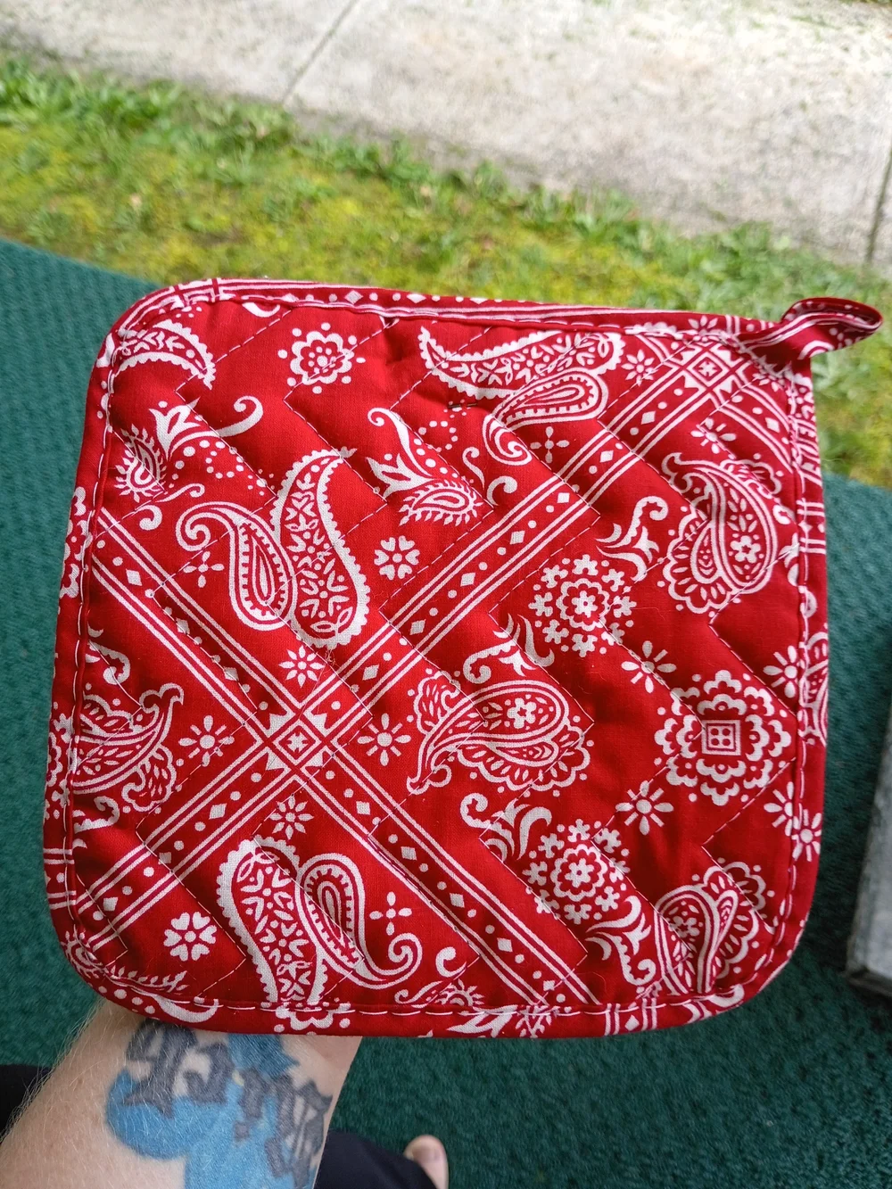Pair of Vtg Red Paisley Kitchen Helper 7